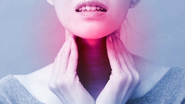 咽炎含片与布洛芬可以一起吃吗 日常生活治疗咽炎有哪些注意事项