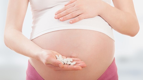 孕妇是可以服用抗病毒口服液吗 抗病毒口服液对胎儿有影响吗