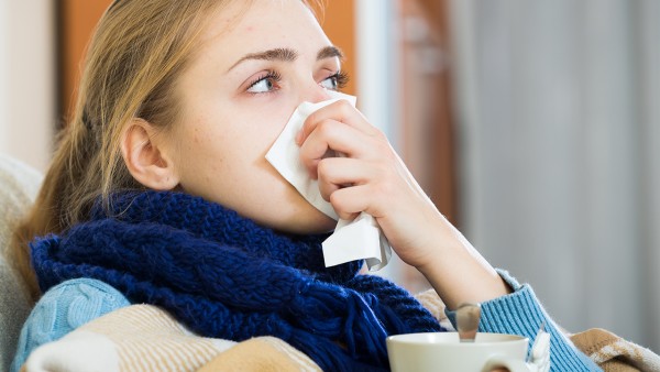 喝感冒清热颗粒不能吃什么 孕妇感冒鼻塞怎么办能改善