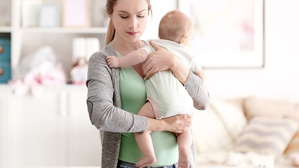 哺乳期上吐下泻，宝宝4个月会影响吗