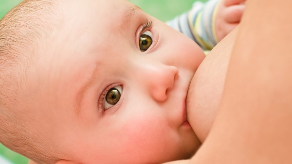 喂奶期间患上生殖器疱疹，会传染给孩子吗
