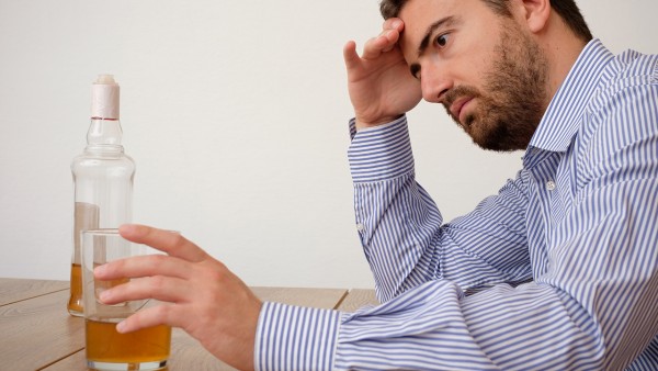 喝酒会引起低血钾或代谢性碱中毒吗