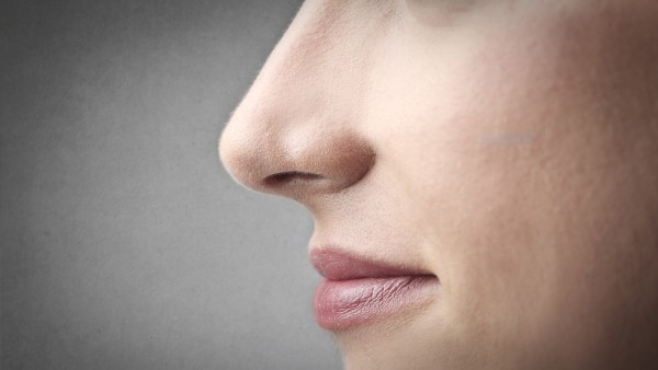 鼻子喉咙连接处黏痰咽不下怎么办 鼻咽炎能吃感冒清热颗粒吗