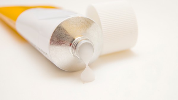新霉素氟轻松乳膏的药理毒理怎么样 新霉素氟轻松乳膏的主要成分