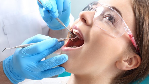 丁细牙痛胶囊与连花清瘟胶囊可以一起吃吗 牙病常用的中成药哪些有效