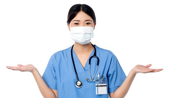 阿莫西林对新冠病毒没作用？低烧不推荐吃退烧药？快收藏正确应对方法