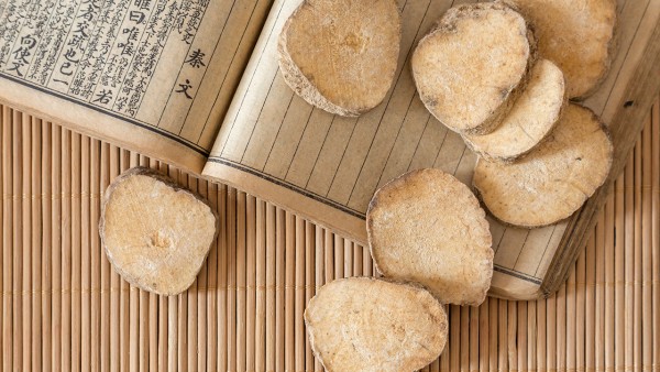 用药期间要注意忌口 各种药物要禁忌哪些相应的食物呢