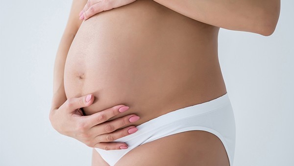 中一牌妇炎消泡腾片与布洛芬可以一起吃吗 孕妇发烧可以吃布洛芬吗