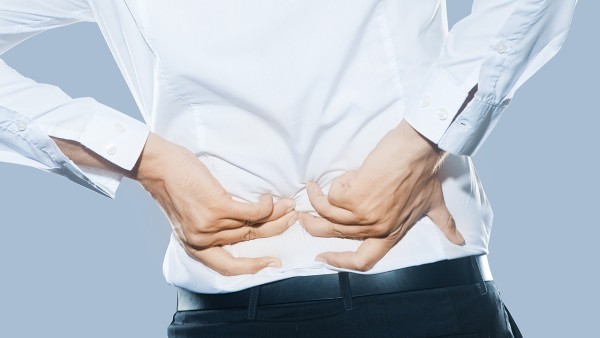 扭伤后应该何时贴膏药 小孩扭伤可以贴膏药吗