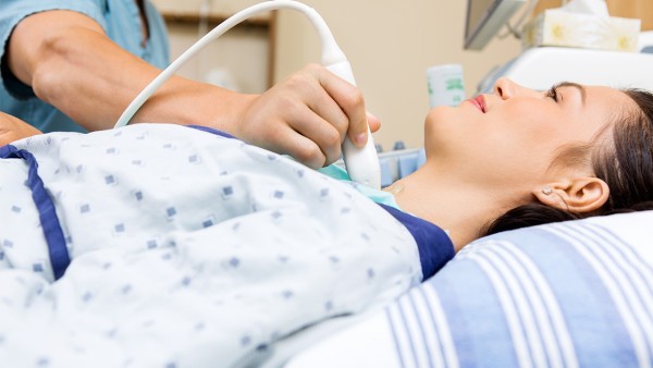 甲状腺腺瘤是多久变大,甲状腺肿瘤是怎么一回事?