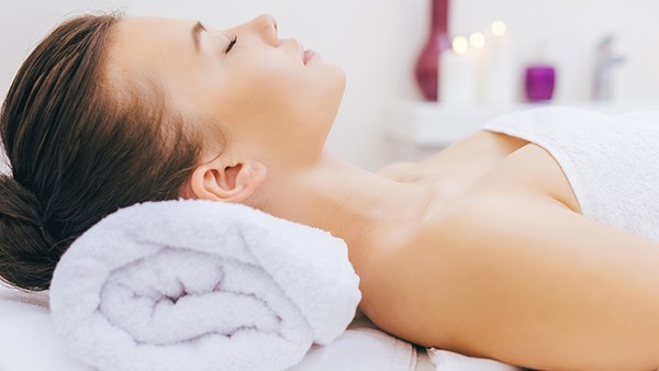 艾司唑仑片吃多久睡觉,睡前喝杯牛奶听点东西一觉睡到天亮