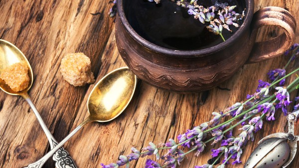 喝钩藤茶有什么好处？详解钩藤茶的4个重要功效
