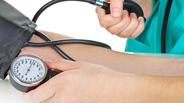 生血药吃多久有效，吃雪宝合剂降血压效果好吗?