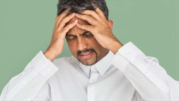 尿黄口干怎么回事怎么办 阴虚火旺能喝双黄连口服液吗