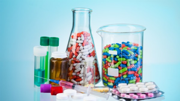 吃药喝水有什么讲究 服用这些药物时需多喝水