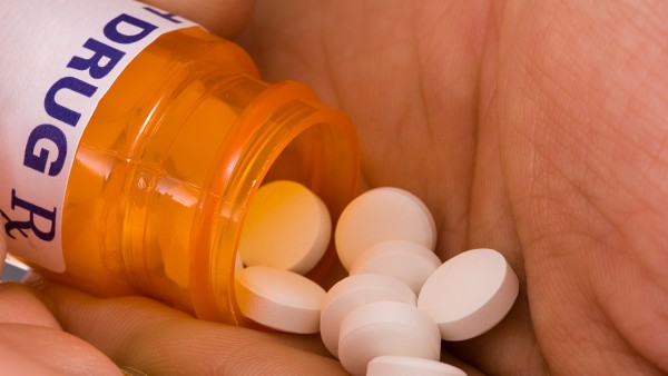 米诺地尔搽剂停用后会复脱吗？米诺地尔搽剂停药复脱再用药会恢复吗？