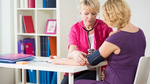 复方双嗪利血平片用于高血压的用量是怎样呢？