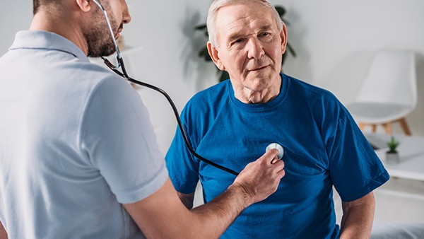 新冠典型症状与哪些  新冠的对症常用药物是什么