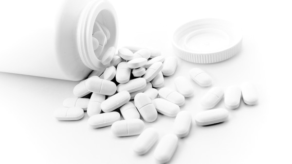 苯磺酸氨氯地平片的作用有什么？苯磺酸氨氯地平片用药提示