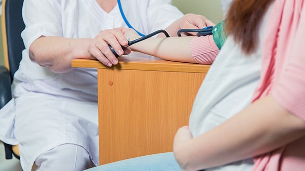 孕妇能吃桑菊感冒片吗 四季感冒片和同仁堂桑菊感冒片能一起吃吗