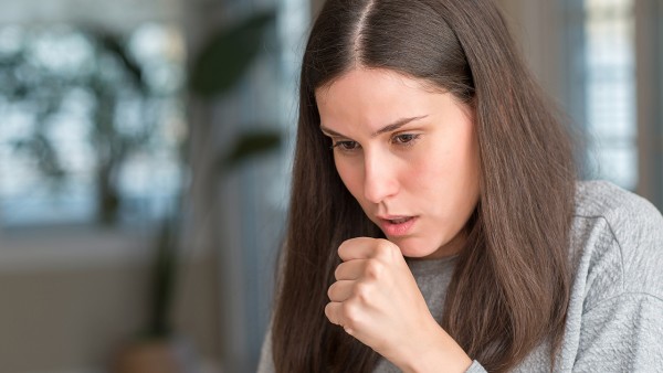 疑似新冠症状该怎么用药治疗 成人咽痛发热、肌肉酸痛吃这几种药