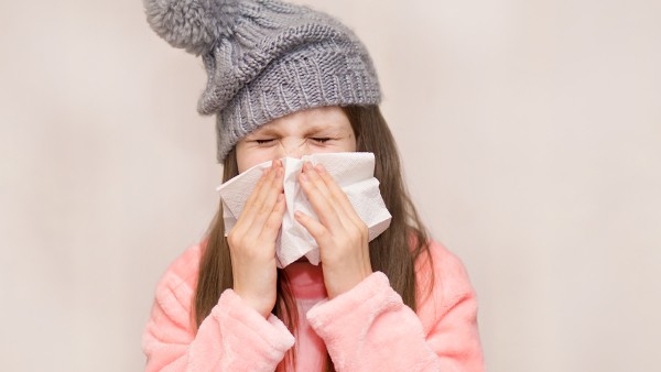 风热咳嗽和风寒咳嗽的区别  风热咳嗽和风寒咳嗽的用药是什么