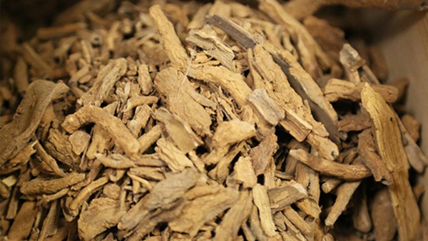 新冠用什么药物治疗比较好 必理通对乙酰氨基酚片能和金花清感颗粒一起吃吗