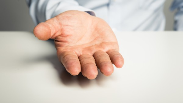 苯磺酸左旋氨氯地平片在广州哪里有买 心脑血管疾病患者需长期用药有哪些