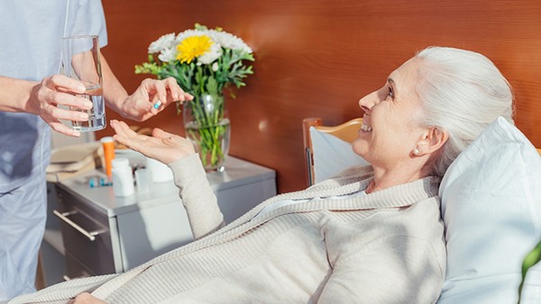 拉肚子可以吃蒙脱石散吗 分享一些家用医学用药常识