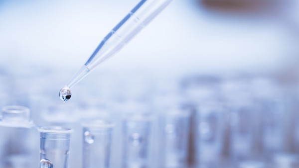 复方酮康唑发用洗剂的作用是什么呢？