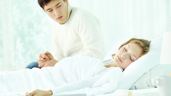 吃感冒药过敏怎么办 三精氨咖黄敏胶囊能和藿香正气胶囊一起吃吗