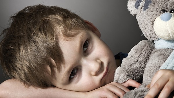 儿童中暑能吃藿香正气胶囊吗 复方牛黄消炎胶囊能和藿香正气胶囊一起吃吗