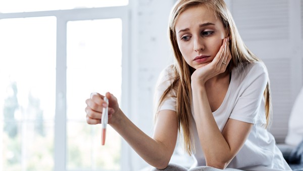 怀孕妇女可以服用感冒灵胶囊和阿莫西林吗 康妇灵胶囊抗病毒吗