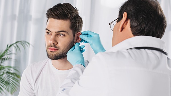 环丙沙星滴耳液与氧氟沙星滴耳液哪个效果更好？