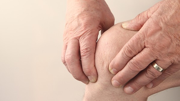 用了肛泰栓后肚子疼怎么办？使用肛泰栓肚子疼是因为什么引起的？