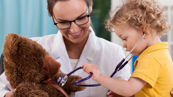 对乙酰氨基酚口服溶液与布洛芬可以一起吃吗 儿童退烧药和头孢能一起吃吗
