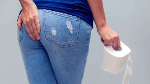 肛泰栓可以治疗痔疮带来的便血吗？使用肛泰栓出现皮肤黄疸怎么办？