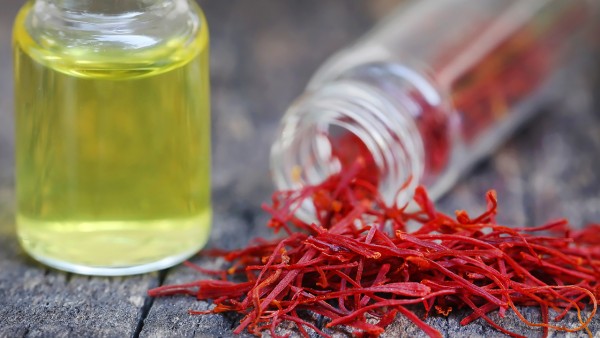 正骨水和红花油有什么区别？哪个效果好呢？