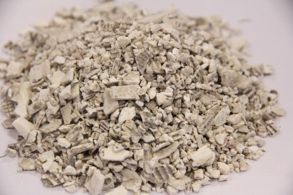 健脾胃的中药材有哪些呢？胃痛的时候可以选择牛黄清胃丸