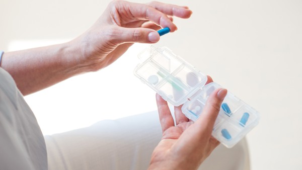 人工牛黄甲硝唑胶囊的作用有哪些？