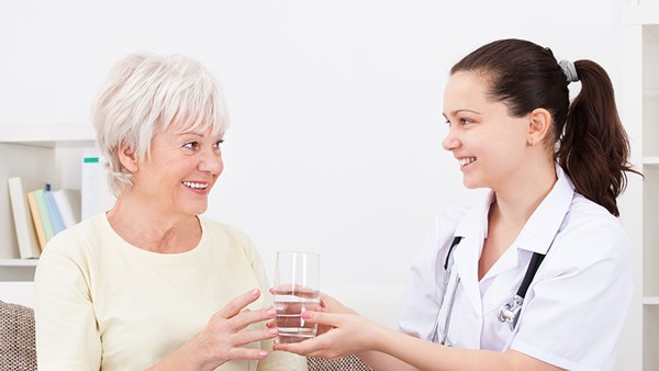 盐酸金刚烷胺片适合什么人群服用 盐酸金刚烷胺片是抗病毒的药吗