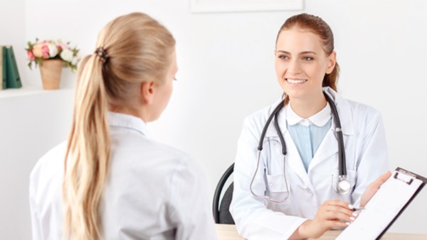 克霉唑栓治疗霉菌性阴道炎的效果怎么样？