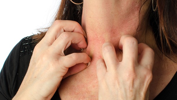 倍刻氯芬黄敏片能和乙酰氨基酚片一起吃吗 扑热息痛和氨咖黄敏同吃可以吗